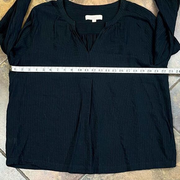 Loft Striped Textured Black Notched V-neck Top XL - Picture 8 of 11